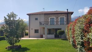 Villa con vistas a la casa en Villa Magoula, en Esparta