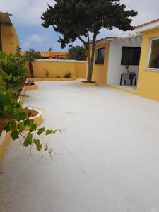 Bygningen som bed and breakfast-stedet ligger i + 19 billeder