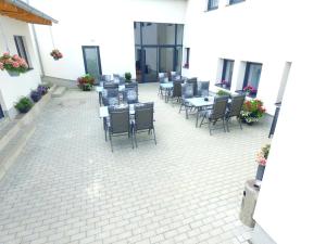 Restaurace v ubytování Fast Lane Hotel