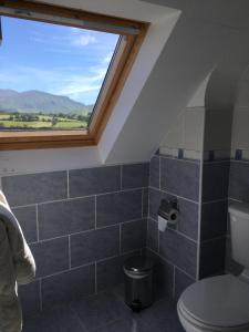 Koupelna v ubytování O'Connors Guesthouse + 37 fotografií