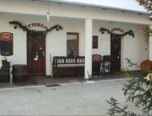 Φωτογραφία από το άλμπουμ του Bényei Fogadó Panzió és Étterem σε Erdobenye