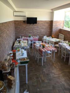 Jedlo v ubytovaní bed & breakfast alebo blízkom okolí