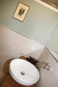 Bilik mandi di Juliet's nest in Verona