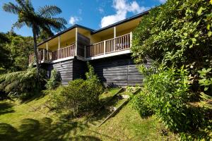 Gallery image of Punga Cove Resort in Endeavour Inlet