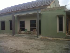 Gedung tempat guest house berlokasi