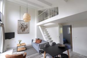 Μια τηλεόραση ή/και κέντρο ψυχαγωγίας στο At the Dunes