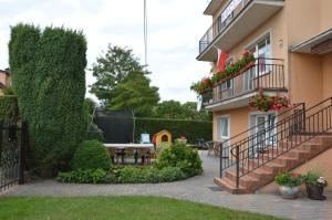 Zahrada ubytování Apartamenty i pokoje u Kryni