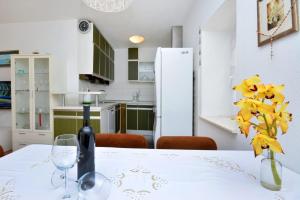 Fotografia z galérie ubytovania Apartman Vanda v destinácii Podstrana