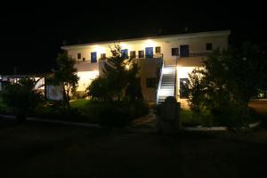 A garden outside Nitsa's Apartments