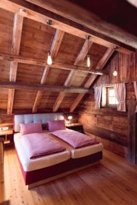 Llit o llits en una habitació de Gsenghof