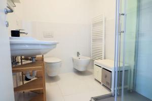 Marina Apartments的一间浴室