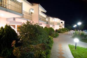 Сад в Villa Diamond
