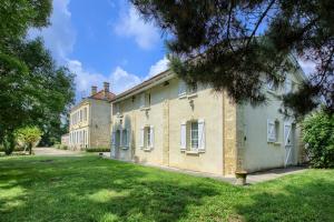 Gallery image of Le Manoir Lacustre in Queyrac