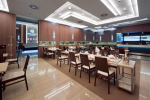 Sport & Relax Hotel Davidek 레스토랑 또는 맛집