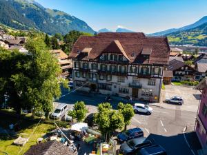 Nespecifikovaný výhled na hory nebo výhled na hory při pohledu z hotelu