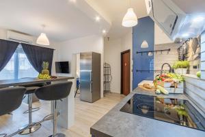 Kuchyň nebo kuchyňský kout v ubytování Apartment Danijela I
