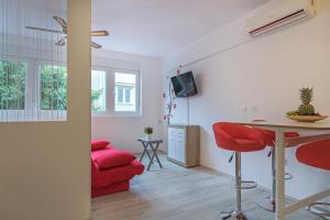 TV a/nebo společenská místnost v ubytování Apartment Danijela I