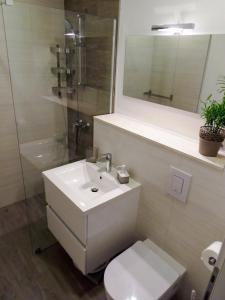 Ένα μπάνιο στο Villa Nobilo +58 φωτογραφίες