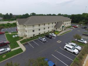 Gallery image of DuPont Suites - Louisville - St. Matthews in Louisville
