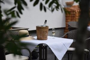 Nápoje v ubytování Hotel - Pension Fortuna