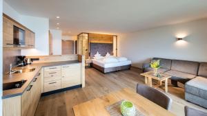 Posteľ alebo postele v izbe v ubytovaní Hotel Garni Nachtigall