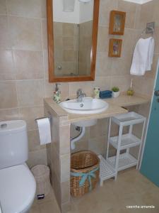Koupelna v ubytování Casinha Amarela