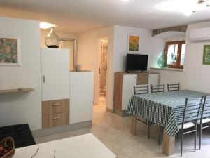 Kuchyňa alebo kuchynka v ubytovaní Apartment Filipas