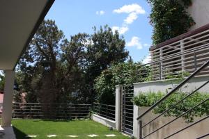 Fotografia z galérie ubytovania Apartmani Ruskamen v destinácii Lokva Rogoznica