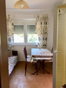 Fotografie z fotogalerie ubytování Holiday home Orange v destinaci Utjeha