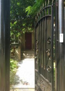 オデッサにあるBozhur Guest Houseのギャラリーの写真