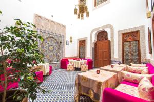 Posezení v ubytování Riad Dar Bab Guissa