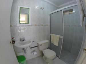 Koupelna v ubytování Zippy´s Sea View Apartments + 29 fotografií