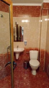 Ένα μπάνιο στο Motel Elegance