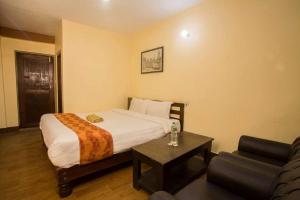 Ein Bett oder Betten in einem Zimmer der Unterkunft Langtang View Nagarkot Bed and Breakfast