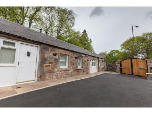 Gallery image of Historic Stone Built 4BR Cottage for 8 W/Parking in Edinburgh