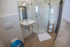 Foto dalla galleria di Apartments Mojeljeto a Fažana