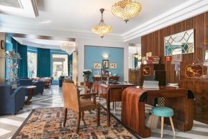 Posezení v ubytování The Jay Hotel by HappyCulture