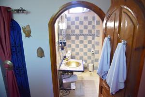 Ένα μπάνιο στο Riad Dar Zouhour