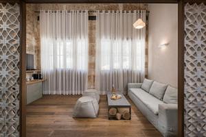 Posedenie v ubytovaní Ambassadors Residence Boutique Hotel