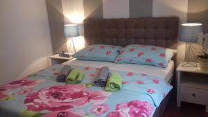 Postel nebo postele na pokoji v ubytování LUXURY APARTMENT KALA 2