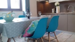 Kuchyň nebo kuchyňský kout v ubytování LUXURY APARTMENT KALA 2