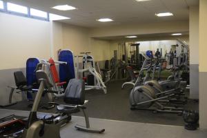 Fitnesscenter och/eller fitnessfaciliteter på EnjoyGranada EMIR 3F - POOL, GYM & Free Parking