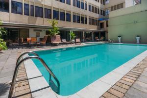 Bazén v ubytování Hotel Janaki nebo v jeho okolí