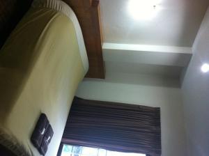 TV/trung tâm giải trí tại White Orchid Inn II