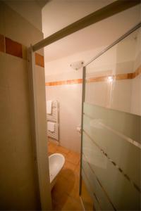 Afbeelding uit fotogalerij van Agriturismo La Cantina in Farigliano