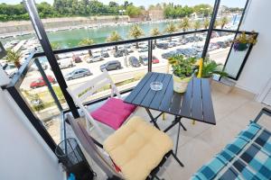 Balkón alebo terasa v ubytovaní Spacious Premium Apt Lipotica with Oldtown view - Have a memorable holiday