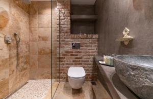 Kúpeľňa v ubytovaní Agorastos Suites
