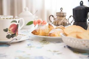 Jedlo v ubytovaní bed & breakfast alebo blízkom okolí