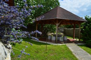 Zahrada ubytování Pécsely House Apartman