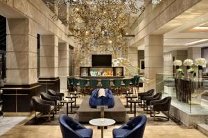 Lounge nebo bar v ubytování Fairmont Washington DC Gold Experience